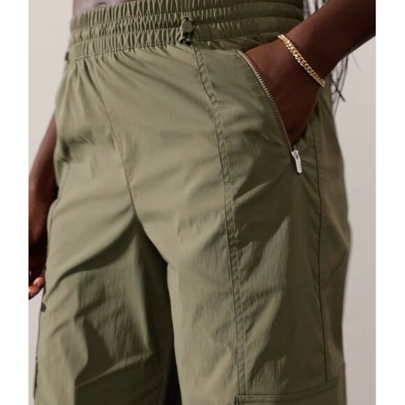 Athleta M Cascade Cargo Poplin Pant Moss Medium - Picture 4 of 5